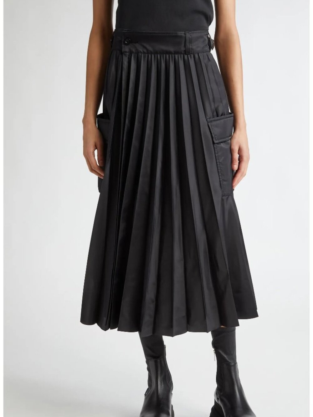 NWOT Sacai Pleated Cargo Midi Skirt